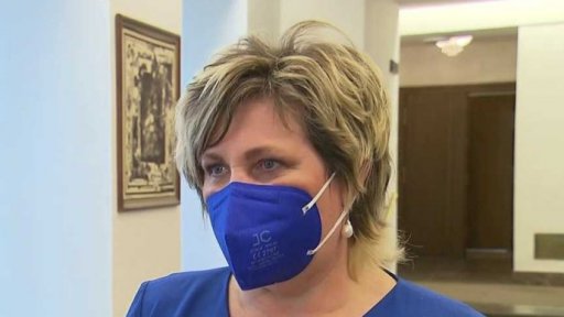 Česká ekonomika v prvním čtvrtletí klesla o 2,1 procenta