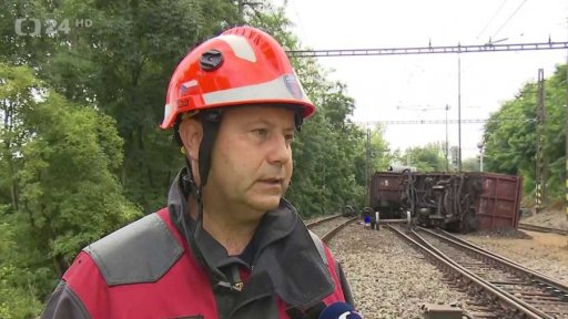 U Kralup nad Vltavou vykolejil nákladní vlak