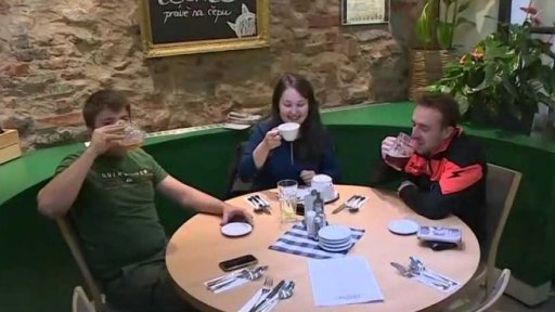 Hospody, restaurace a bary musí zavřít ve 22:00