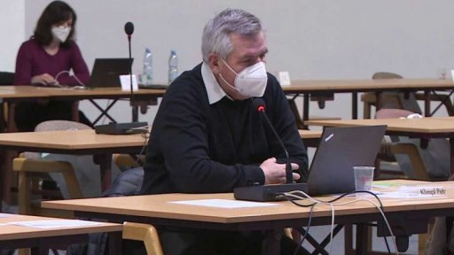 Distanční jednání pardubického zastupitelstva