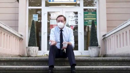 Končí další ministr i další mluvčí klíčového ministerstva