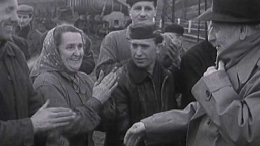 Prezident zavítal do mosteckého dolu Obránců míru (1961)