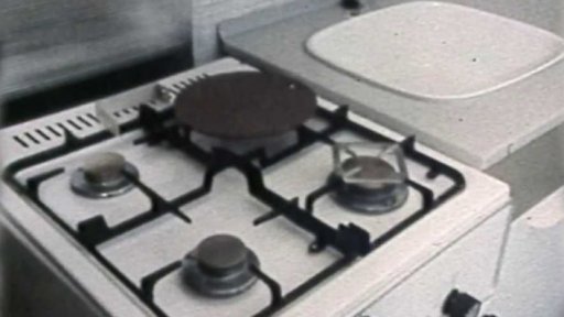 7000. družstevní byt v Pardubicích předán do užívání (1981)