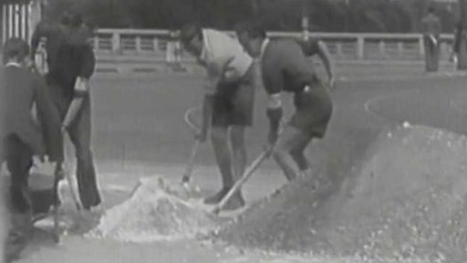 Stopy po válce ve městech se musí odstranit (1945)