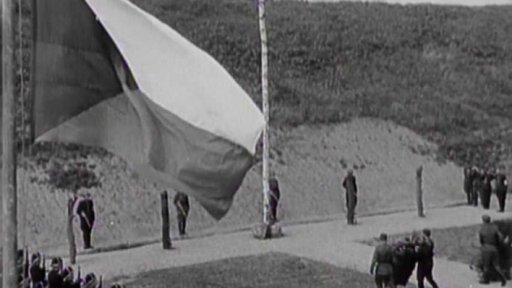 Smuteční slavnost v Kobylisích (1945)