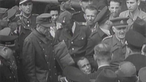 K. H. Frank v rukách čs. spravedlnosti (7. 8. 1945)