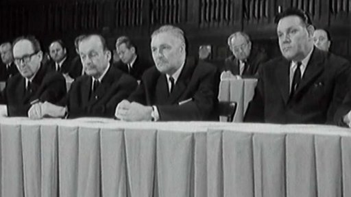 Výročí osvobození a podepsání smlouvy mezi Československem a Sov. svazem (1971)