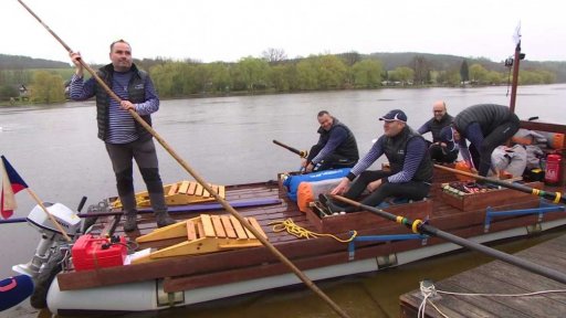 Voraři vezou Nepomuka