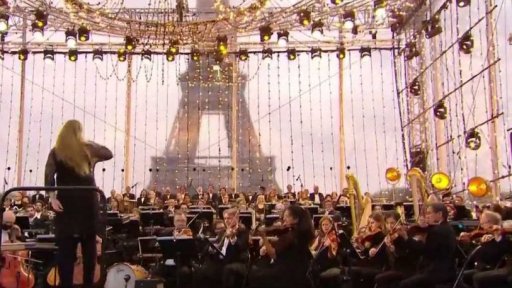 Koncert pod Eiffelovou věží