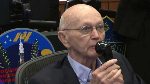 Zemřel Michael Collins