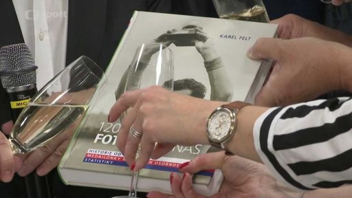 Karel Felt a jeho kniha 120 let fotbalu u nás