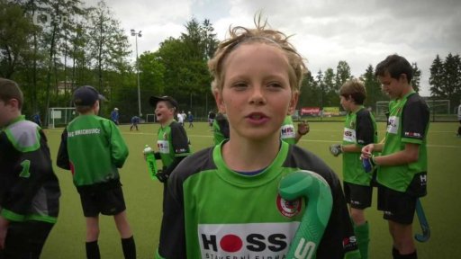 Děti jsou zpátky na hřišti