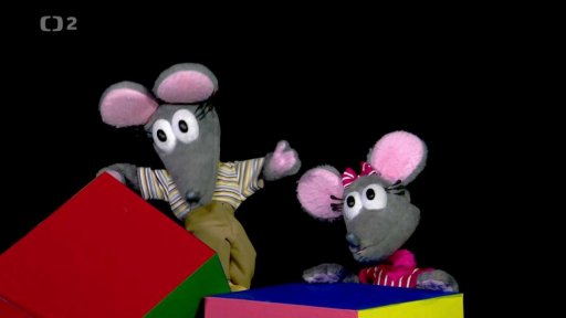 Tryský a Tryskáček zboří pec, Muf zavolá na dědečka a ten ji spraví.