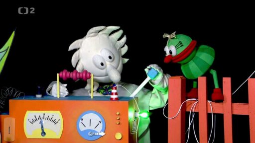 Z vysílačky mluví hlas Země.