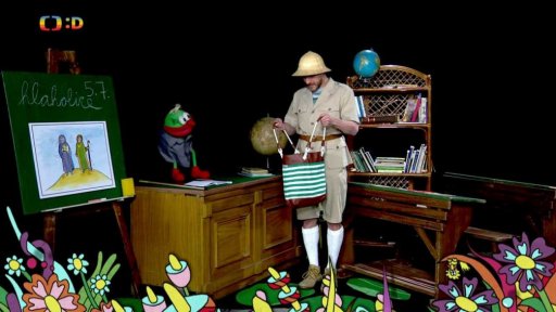 Muf poučuje Polapila o hlaholici, což ho inspiruje k rýmovici - řeči vázané a veršované.