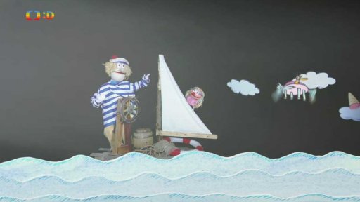 Hary v námořnickém pluje s Fámulou na lodi a pěje Písničku o mracích, h:T.Kůgel, t:J.Ozoráková