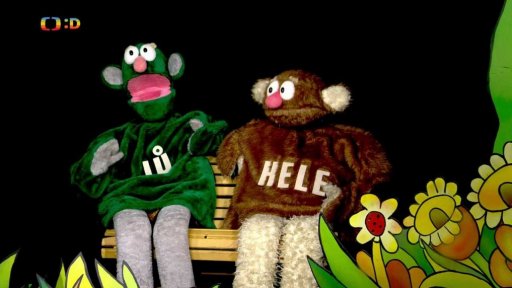 Jů a Hele hladí Mufa a loučí se s dětmi. Muf se vzpouzí a Jůheláky ďobá do šešulí.