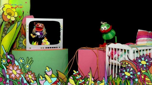 Fámula s Jůheláky chtějí natočit speciální zdravici s Mufem, ale ten to všechno pokazí.