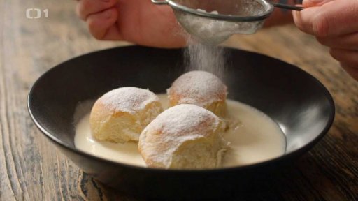 Dukátové buchtičky s vanilkovým krémem