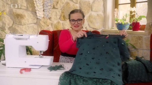 Přešívání starší halenky