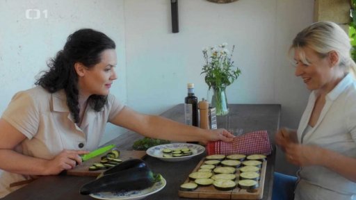 Marinovaný lilek nebo cuketa