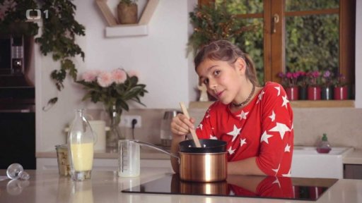 Křehké košíčky s náplní z vaječného likéru