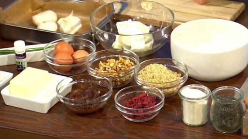 Malé vaření - mrkvová bábovka, polévka z česneku - 1. část