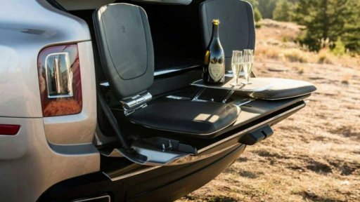 Netradiční prvky výbavy aut dnes i v běžných modelech