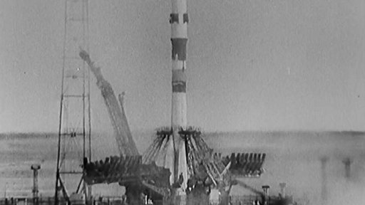 Orbitální stanice Saljut s posádkou