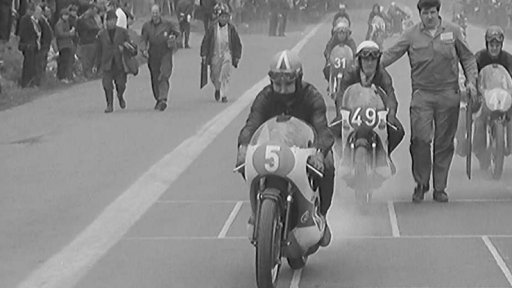 František Šťastný se rozloučil se závodní dráhou