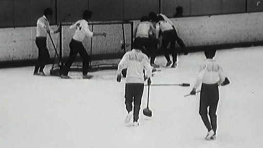 Příprava na hokejovou sezónu s košťaty a neuvěřitelným prohlášením