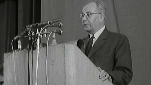 Gustáv Husák na celostátním aktivu vysokoškolských funkcionářů SSM