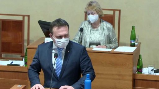 Návrh míří k prezidentovi