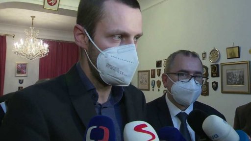 Nakládání s tajnými dokumenty