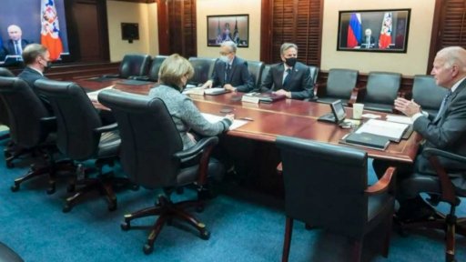 Detaily z telefonátu Bidena s Putinem