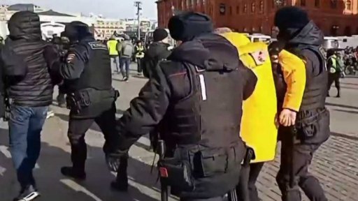 Protesty proti invazi