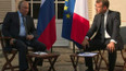 Dokument o rozhovorech Macrona s Putinem