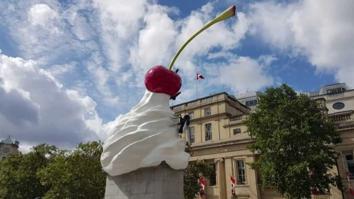 Socha pro královnu Alžbětu II.