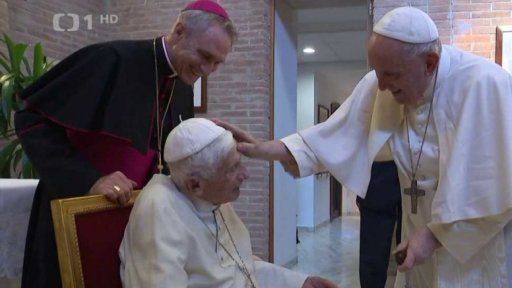 Zdravotní stav papeže Benedikta XVI.