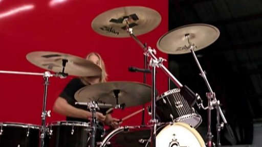 Zemřel Taylor Hawkins