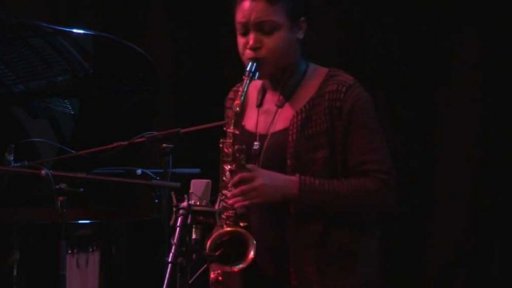 Camilla George vystoupí v Praze