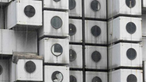 Demolice budovy Nagakin