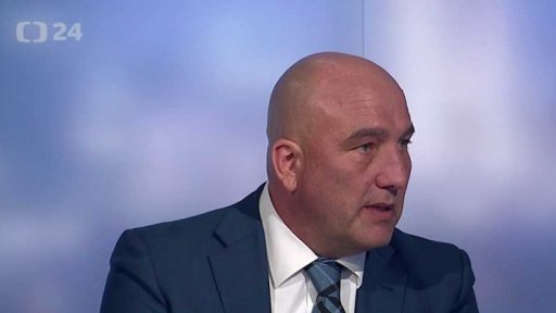 Respirátory na většině míst nepovinně