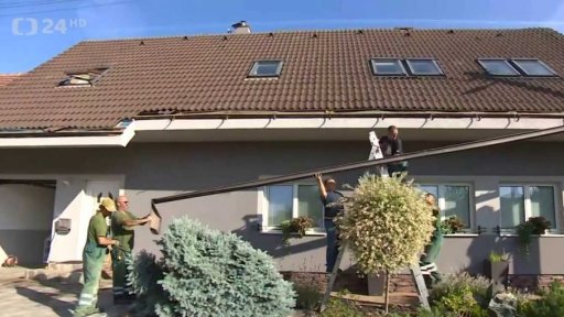 Tornádo na Břeclavsku poničilo třicet domů