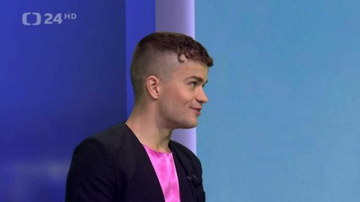 Duhové vlajky festivalu Prague Pride