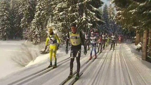 Účastníci SkiTour pomáhají dětem