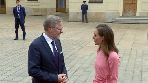 Neverbální komunikace státníků na summitu