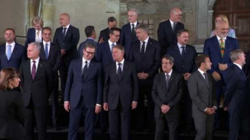 Světoví státníci jednali v Praze