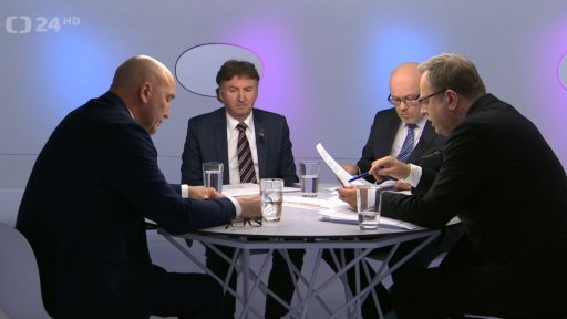 Cena za zdravotnictví. Kdo ji zaplatí?