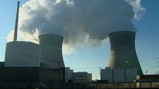 EU a spor o jadernou energii + rozhovor s J. Pleškem